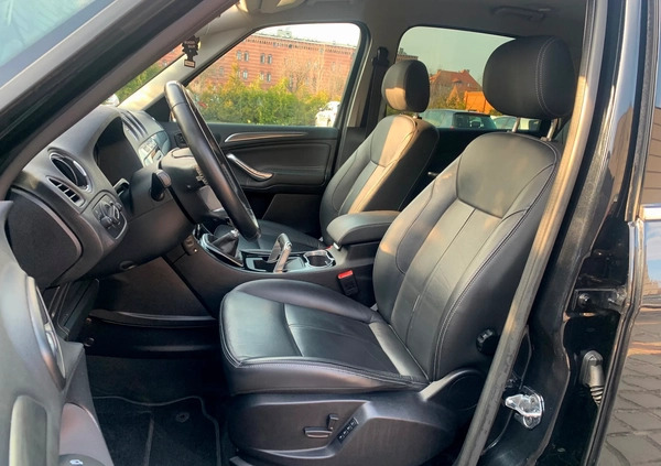 Ford S-Max cena 43500 przebieg: 190000, rok produkcji 2014 z Gniezno małe 742